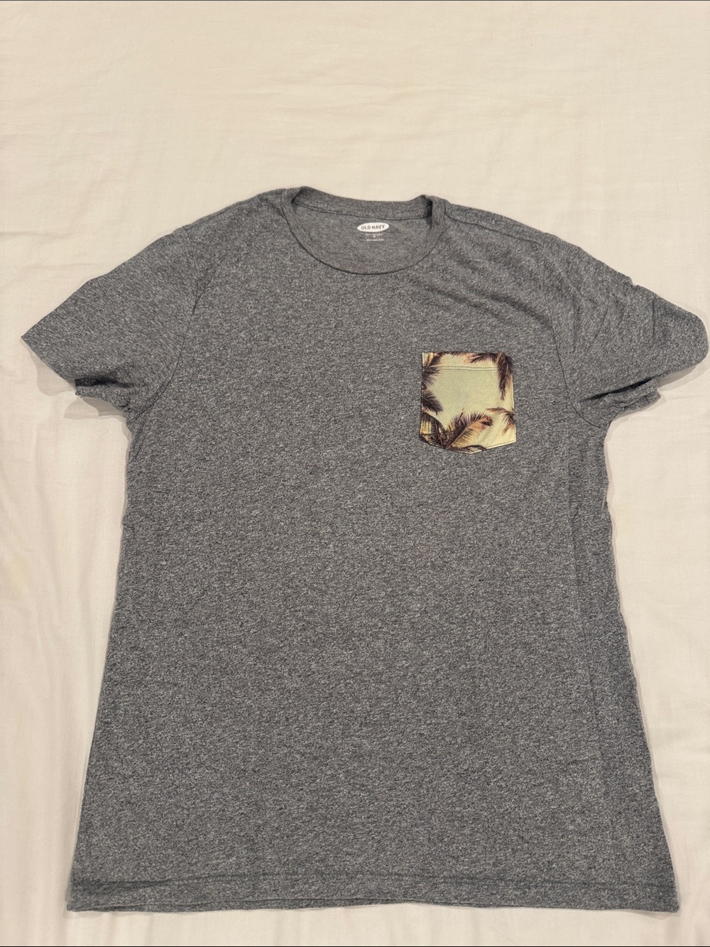 Old Navy Gray Short-Sleeve Tee with Yellow Palm Pocket